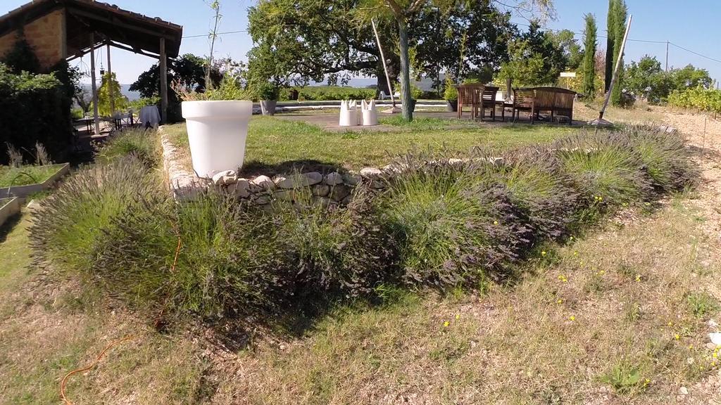 La Fontaine Des Noyers Hébergement de vacances *